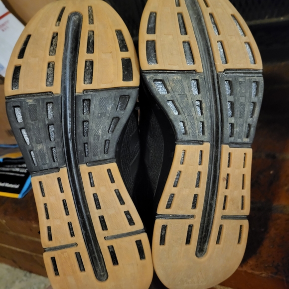 adidas Swift Run 23 Black Sneakers - Picture 6 of 7